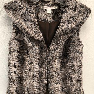 FURRY VEST, Chelsea & Violet, Size XS